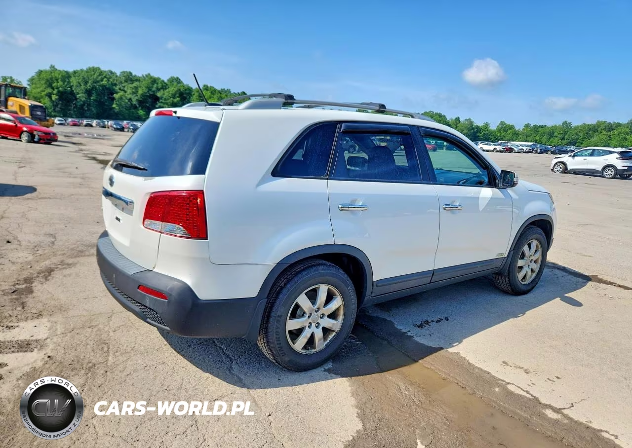 2012 Kia Sorento Lx VIN:5XYKTCA62CG223501 - 3