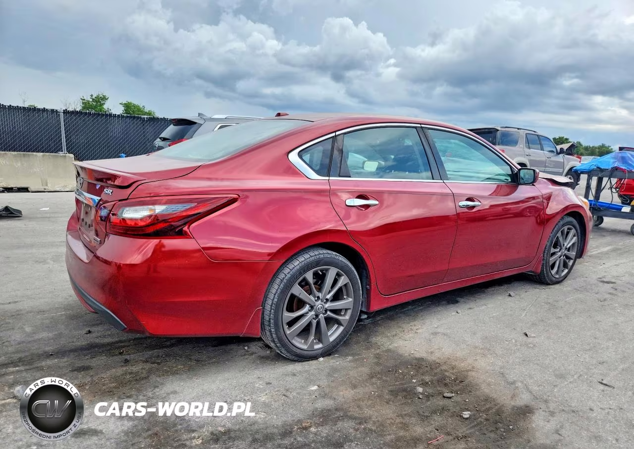 2018 Nissan Altima 2.5 Sr VIN:1N4AL3AP9JC226696 - 3
