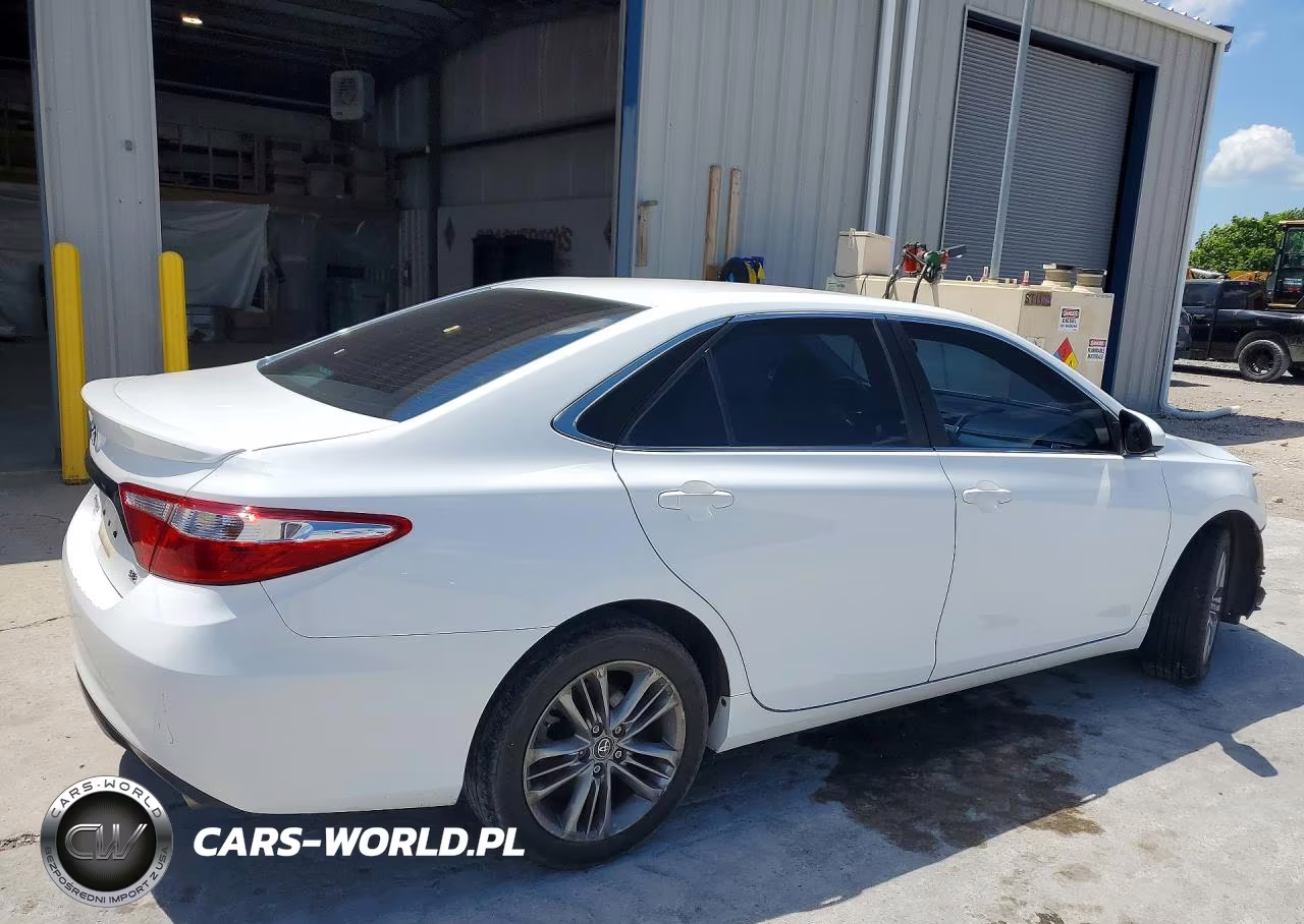 2017 Toyota Camry Se VIN:4T1BF1FK5HU358359 - 3