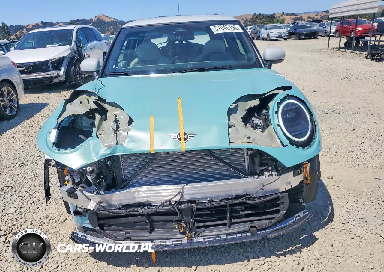 2025 Mini Cooper Base VIN:WMW13GD00S2W58596 - 5