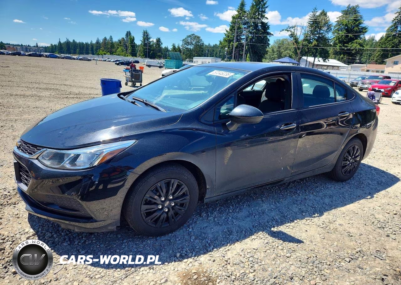 2017 Chevrolet Cruze Ls – zdjęcie 1 z 12