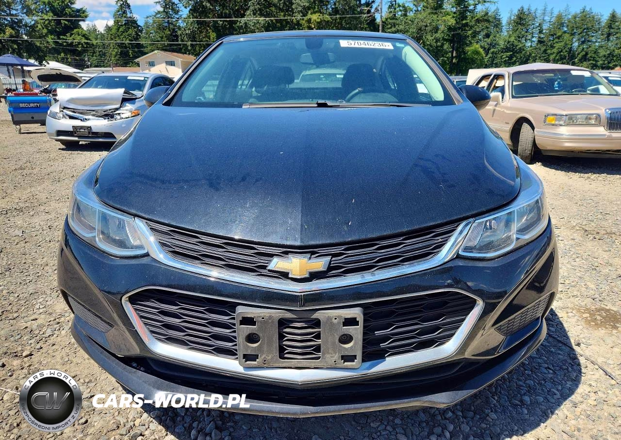 2017 Chevrolet Cruze Ls VIN:1G1BC5SM9H7145210 - 5