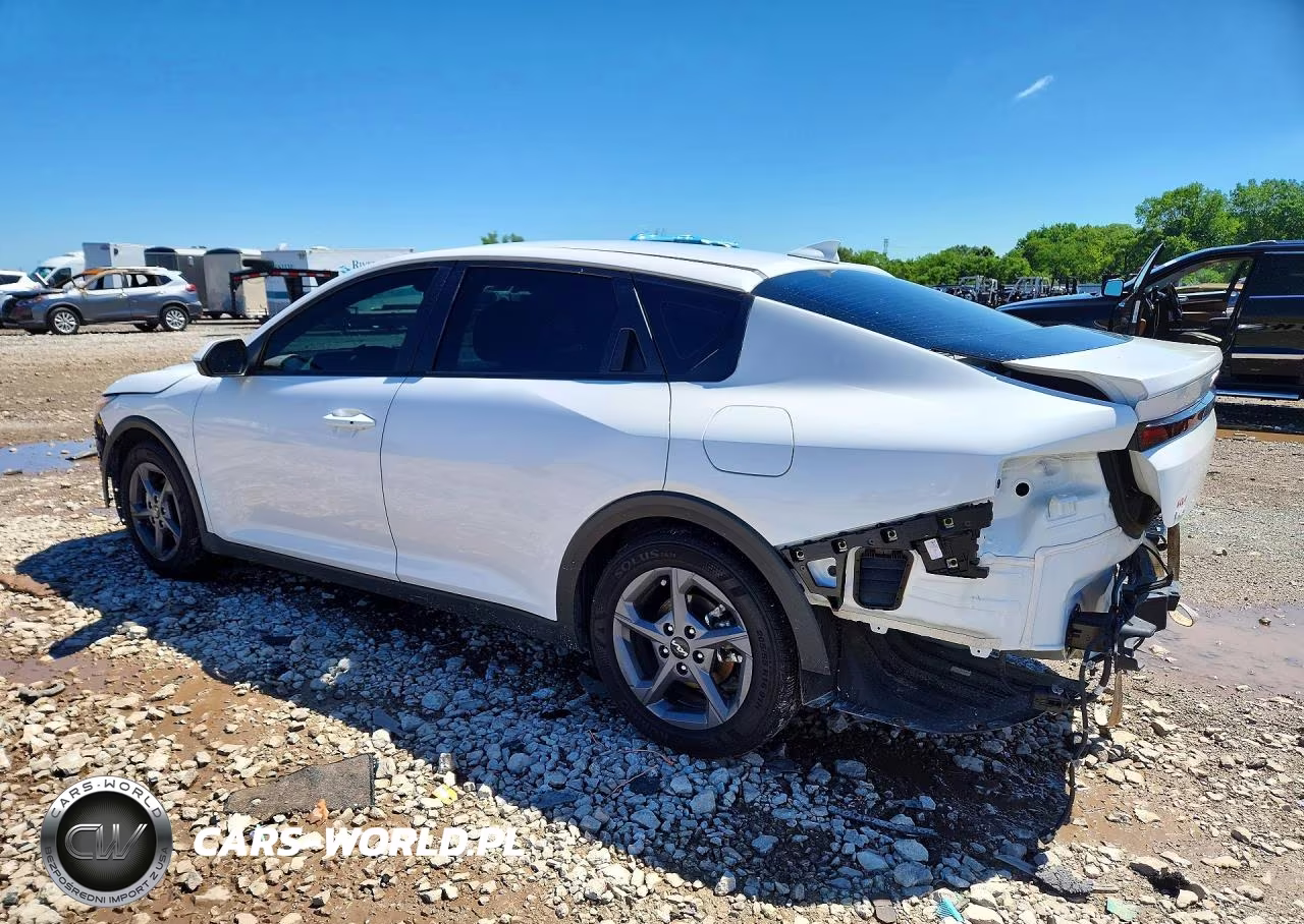 2025 Kia K4 Lxs VIN:3KPFT4DE3SE207085 - 2