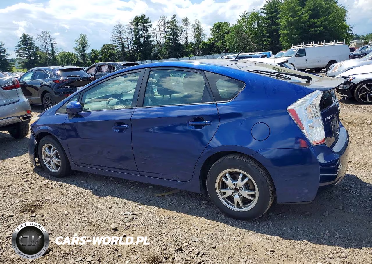 2011 Toyota Prius Two VIN:JTDKN3DU6B0324243 - 2