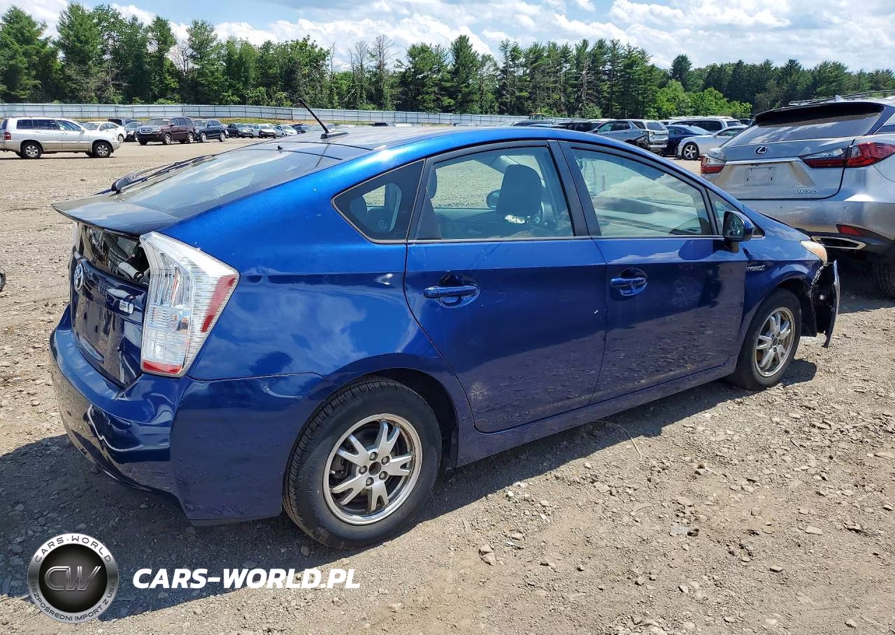 2011 Toyota Prius Two VIN:JTDKN3DU6B0324243 - 3