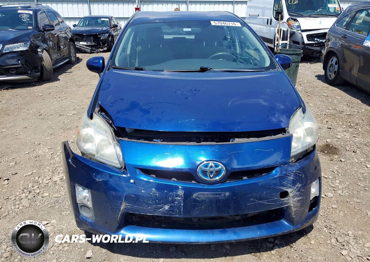 2011 Toyota Prius Two VIN:JTDKN3DU6B0324243 - 5