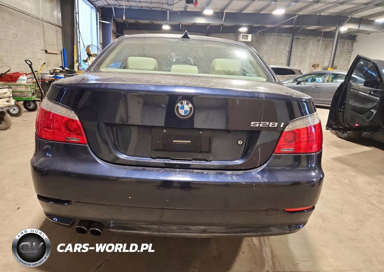 2010 BMW 528 Xi VIN:WBANV1C58AC389357 - 6