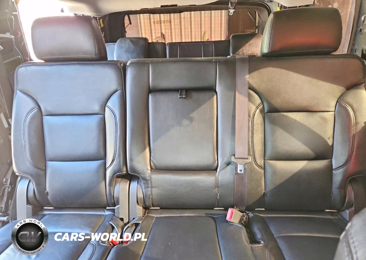2018 Chevrolet Tahoe C1500 Ls VIN:1GNSCAKCXJR199561 - 10
