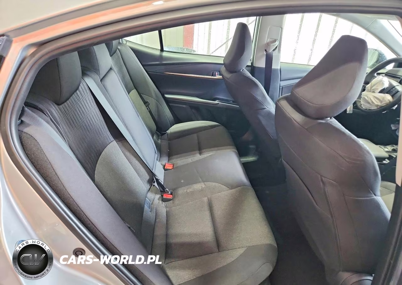 2025 Toyota Camry Le VIN:4T1DAACK6SU151322 - 10