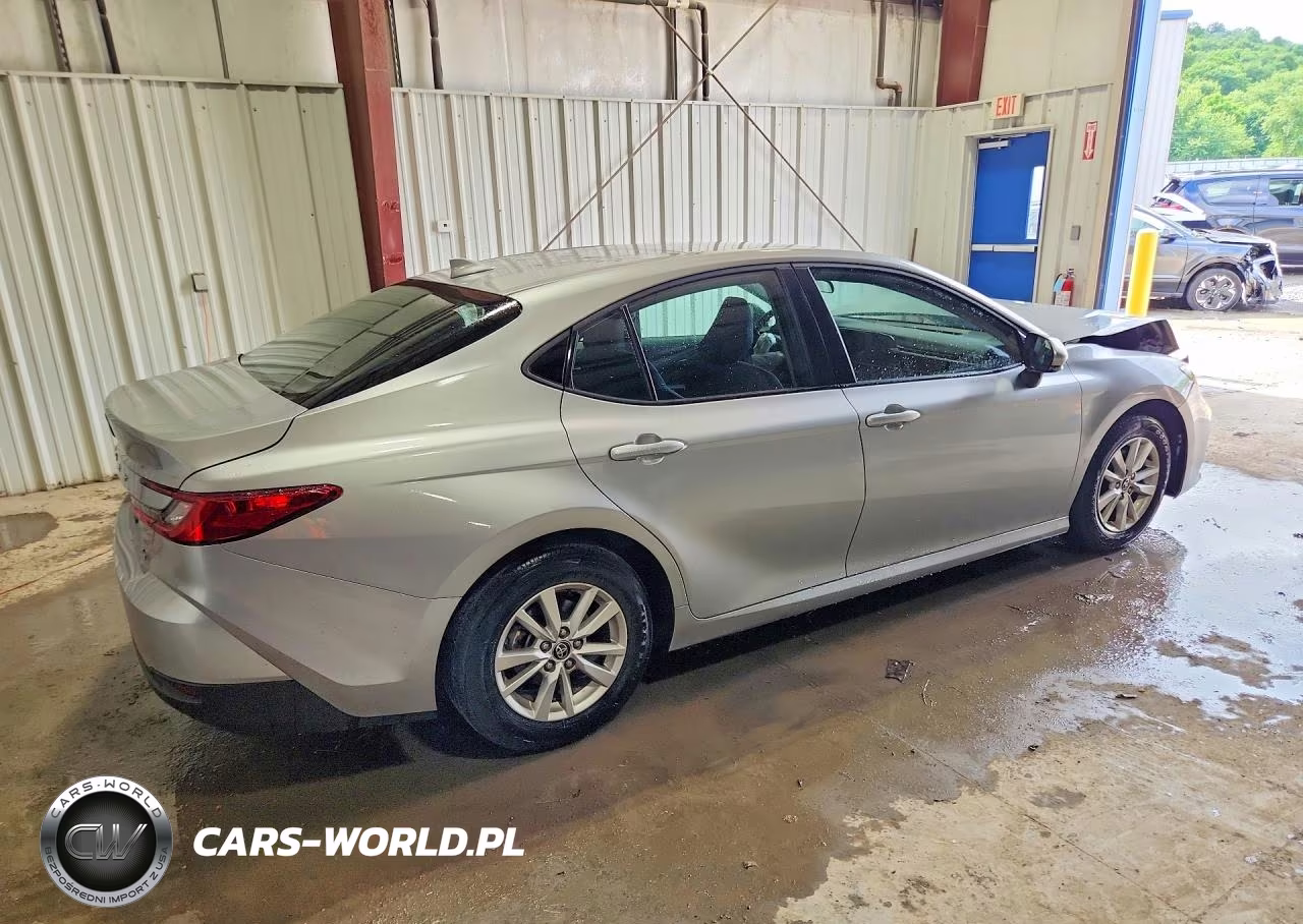 2025 Toyota Camry Le VIN:4T1DAACK6SU151322 - 3