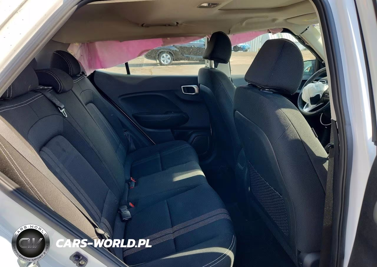 2022 Hyundai Venue Sel VIN:KMHRC8A38NU139665 - 10