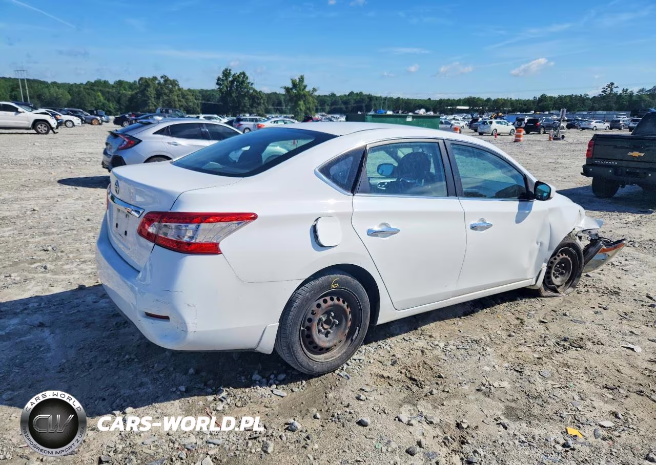 2015 Nissan Sentra S VIN:3N1AB7AP1FY351956 - 3