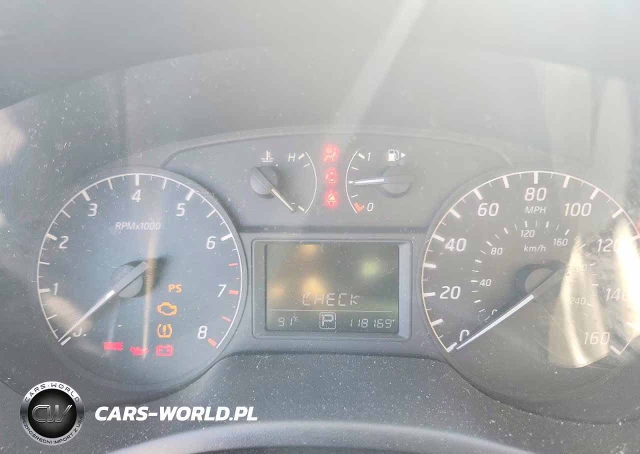 2015 Nissan Sentra S VIN:3N1AB7AP1FY351956 - 9