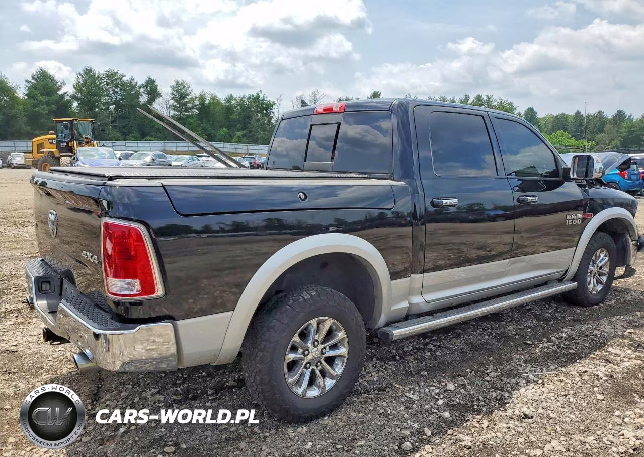 2014 Ram 1500 Laramie VIN:1C6RR7NM6ES475270 - 3