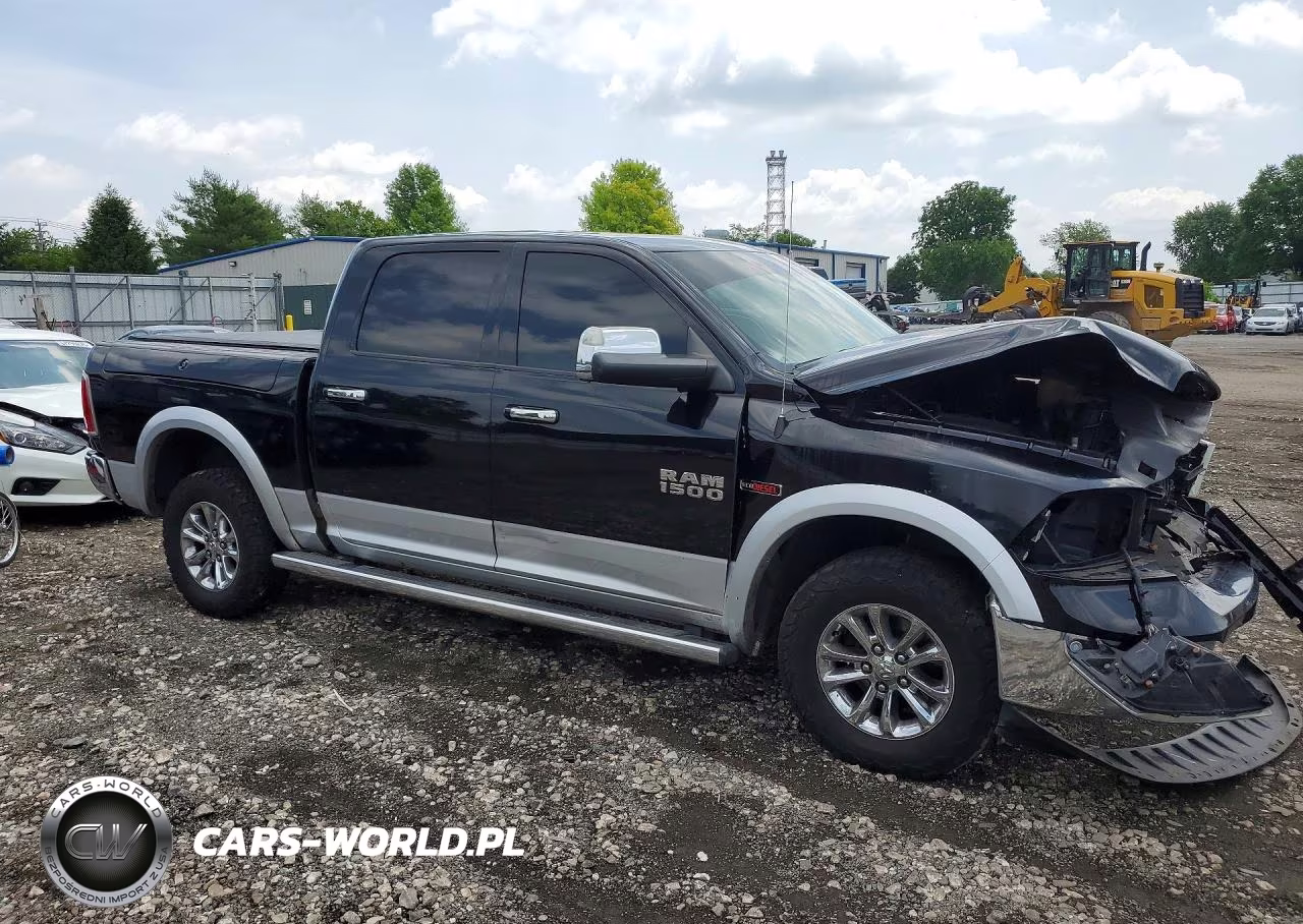 2014 Ram 1500 Laramie VIN:1C6RR7NM6ES475270 - 4