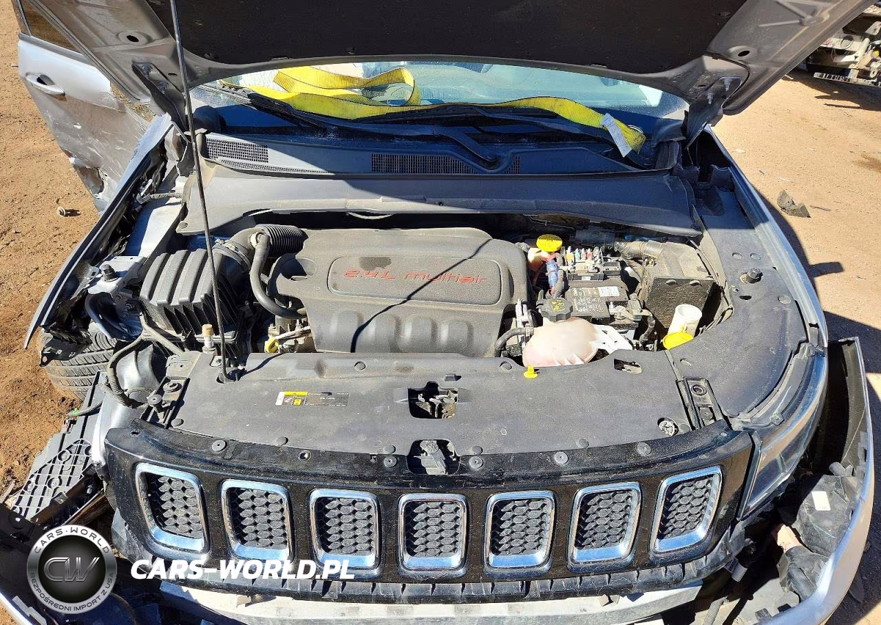 2018 Jeep Compass Latitude VIN:3C4NJDBB1JT253258 - 12