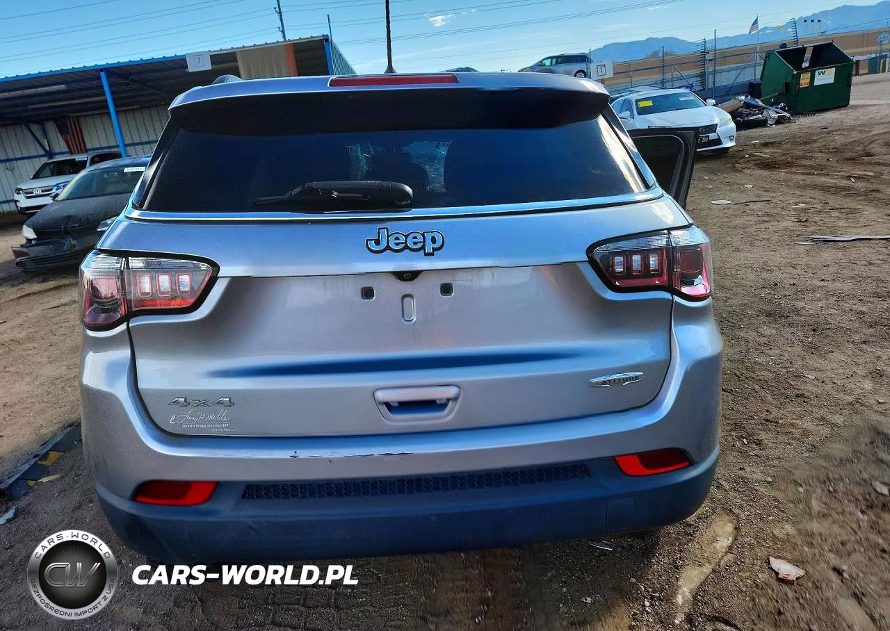 2018 Jeep Compass Latitude VIN:3C4NJDBB1JT253258 - 6