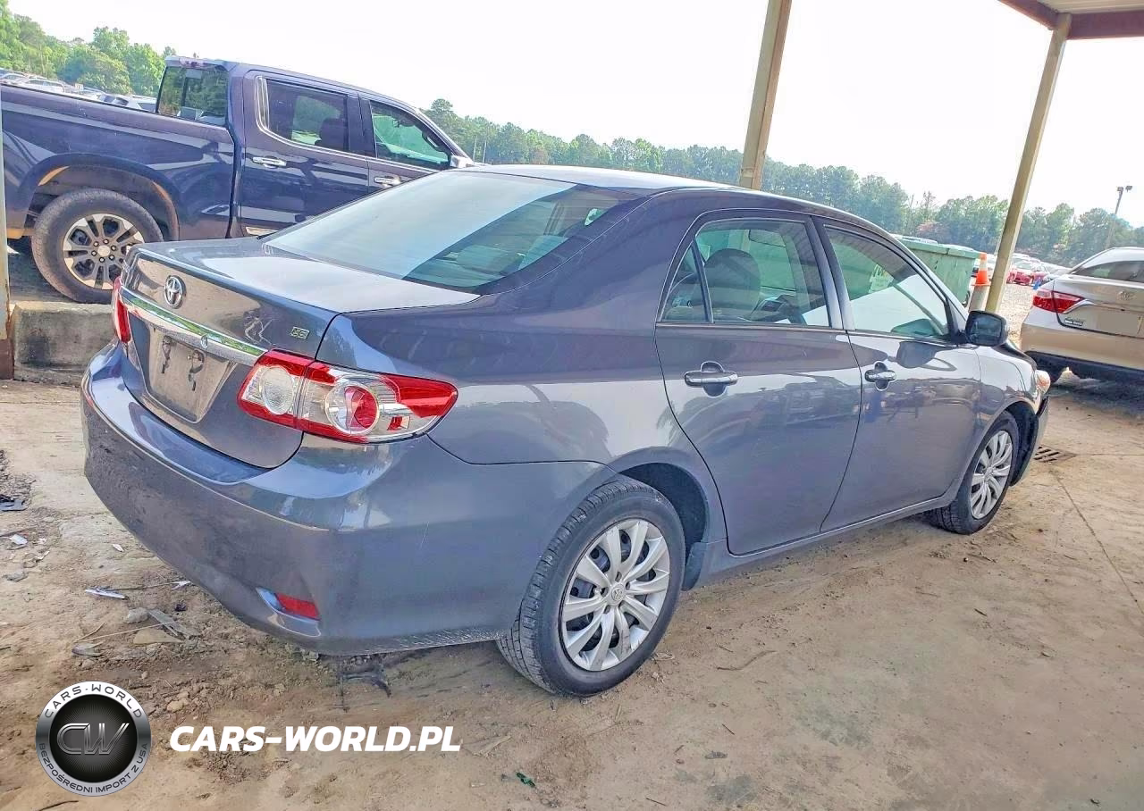 2013 Toyota Corolla Le VIN:2T1BU4EE4DC103457 - 3