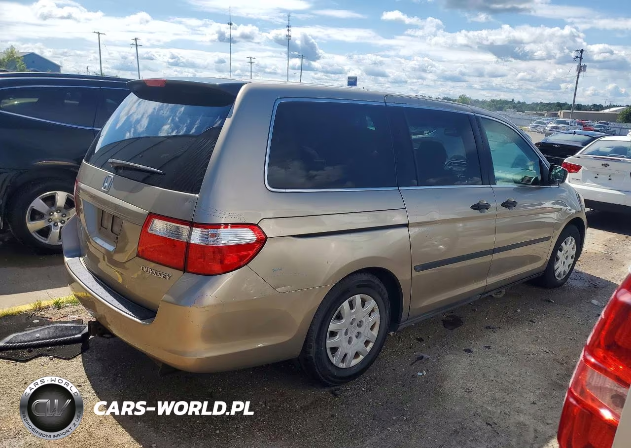 2005 Honda Odyssey Lx VIN:5FNRL38285B099438 - 3