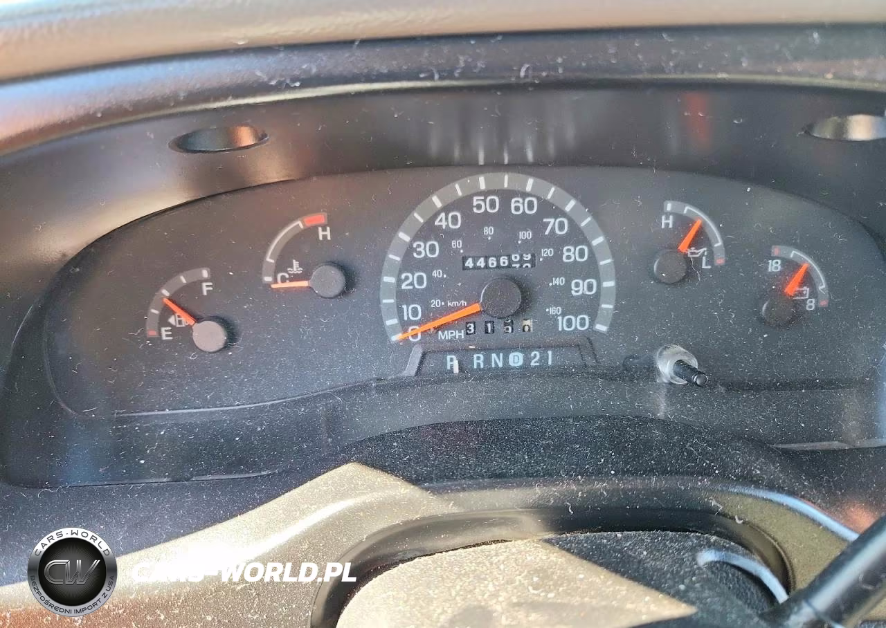 1998 Ford Econoline E350 Super Duty VIN:1FBSS31S1WHB70788 - 9