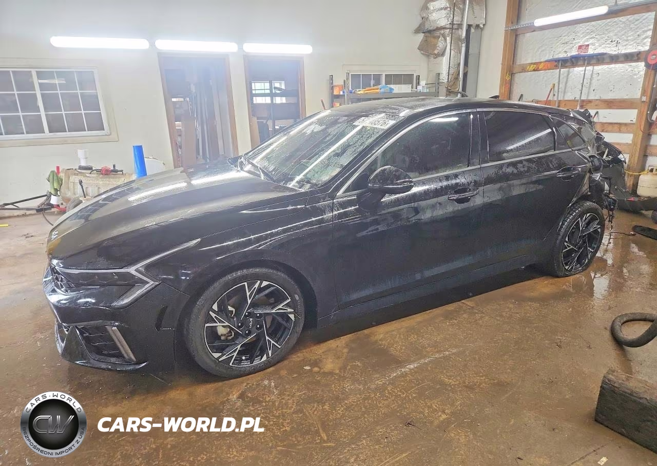 2025 Kia K5 Gt Line – zdjęcie 1 z 13