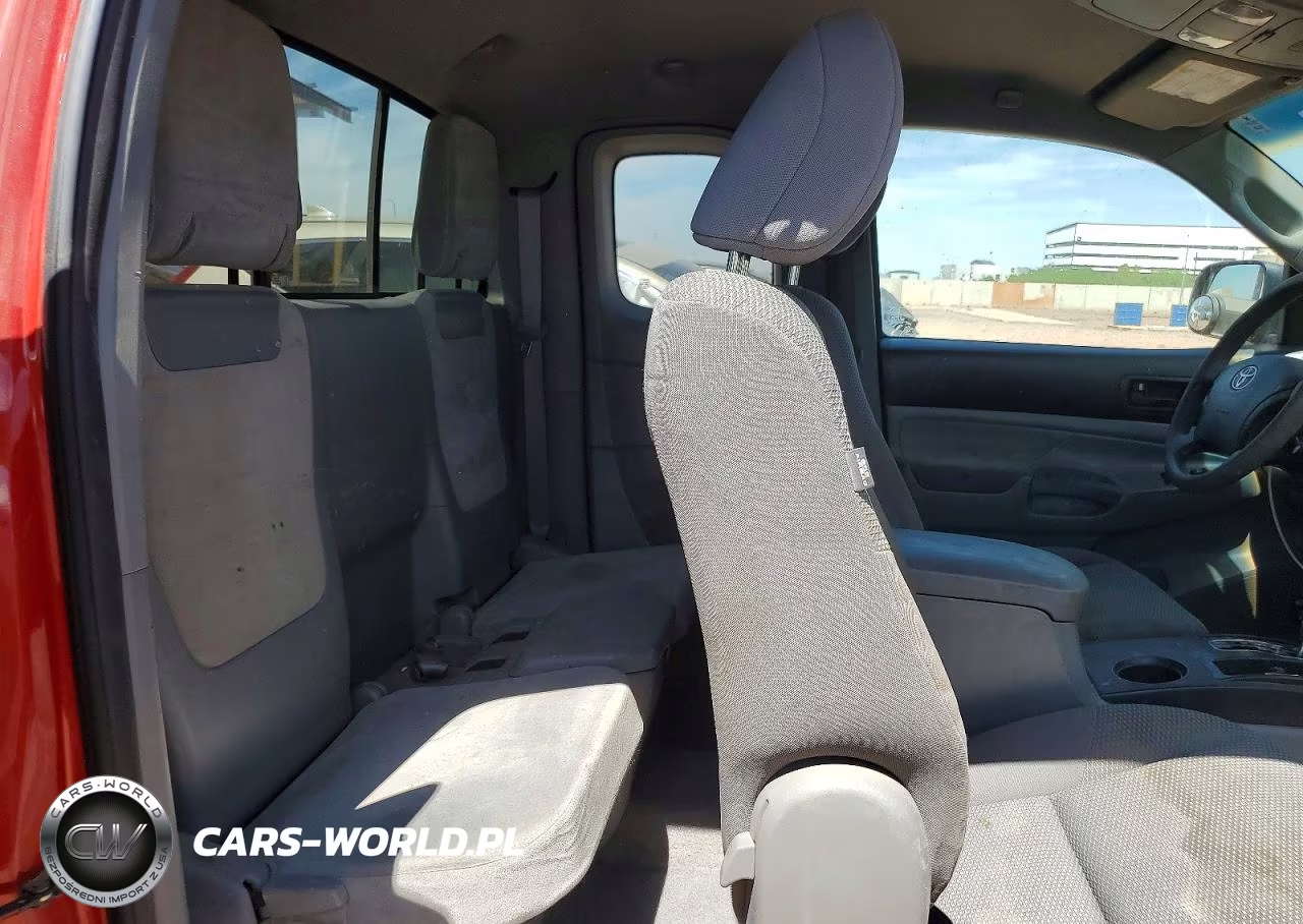 2010 Toyota Tacoma Access Cab VIN:5TETX4CN3AZ705934 - 10