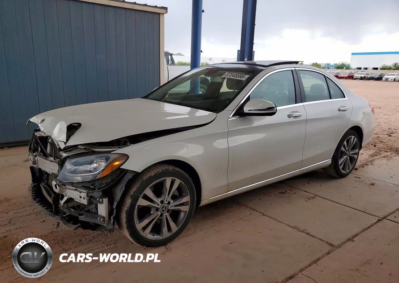 2017 Mercedes-Benz C 300 4Matic – zdjęcie 1 z 13