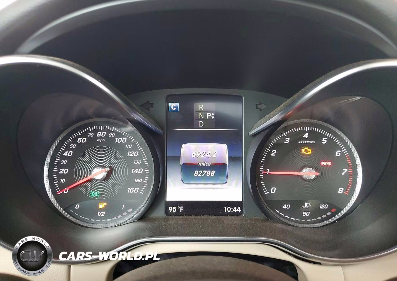 2017 Mercedes-Benz C 300 4Matic VIN:55SWF4KB7HU231908 - 9