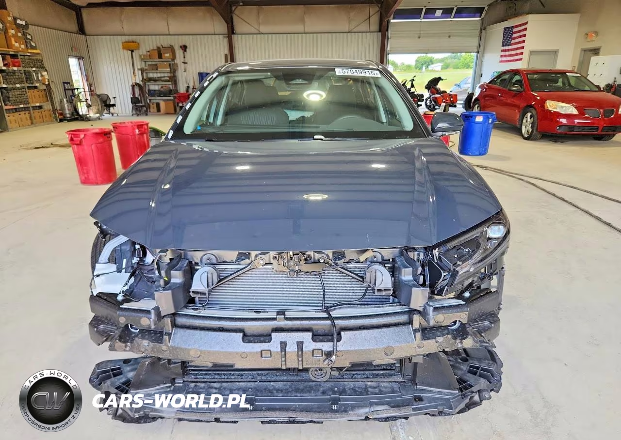 2026 Toyota Camry Le VIN:4T1DAACK3TU724338 - 5