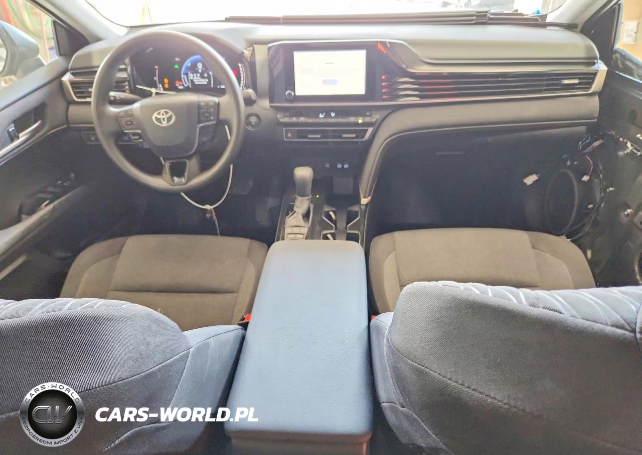 2026 Toyota Camry Le VIN:4T1DAACK3TU724338 - 8