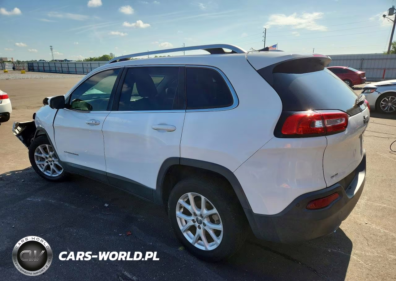 2018 Jeep Cherokee Latitude Plus VIN:1C4PJLLB4JD534123 - 2