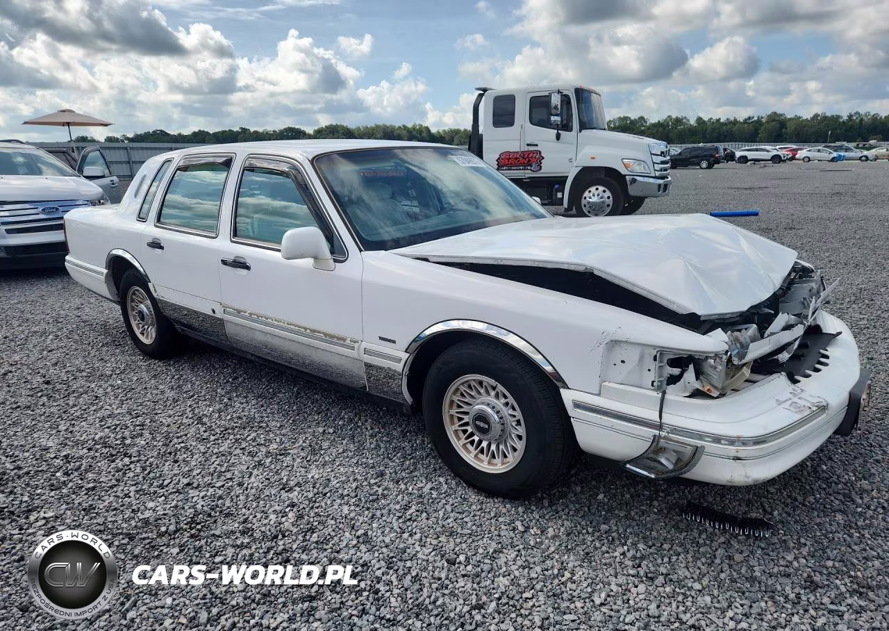 1996 Lincoln Town Car Executive VIN:1LNLM81W3TY732899 - 4