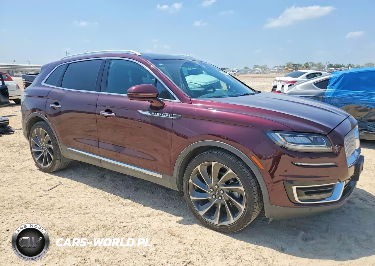2019 Lincoln Nautilus Reserve VIN:2LMPJ6LP2KBL42817 - 4