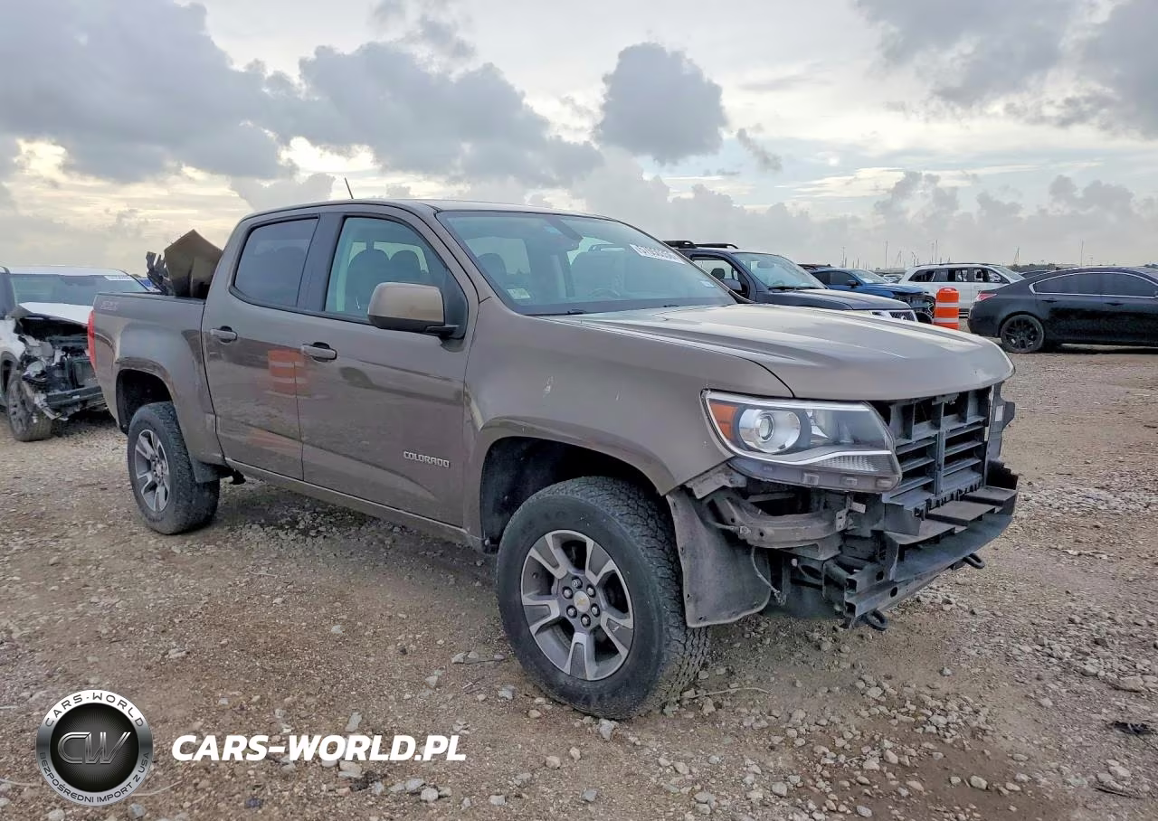 2015 Chevrolet Colorado Z71 VIN:1GCGSCE35F1273757 - 4