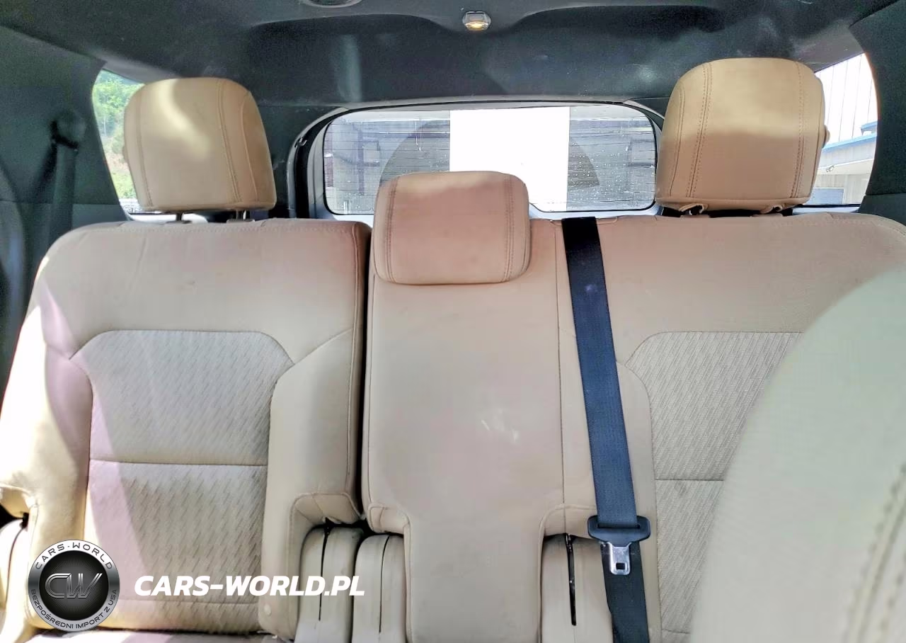 2017 Ford Explorer VIN:1FM5K8B86HGB38741 - 10