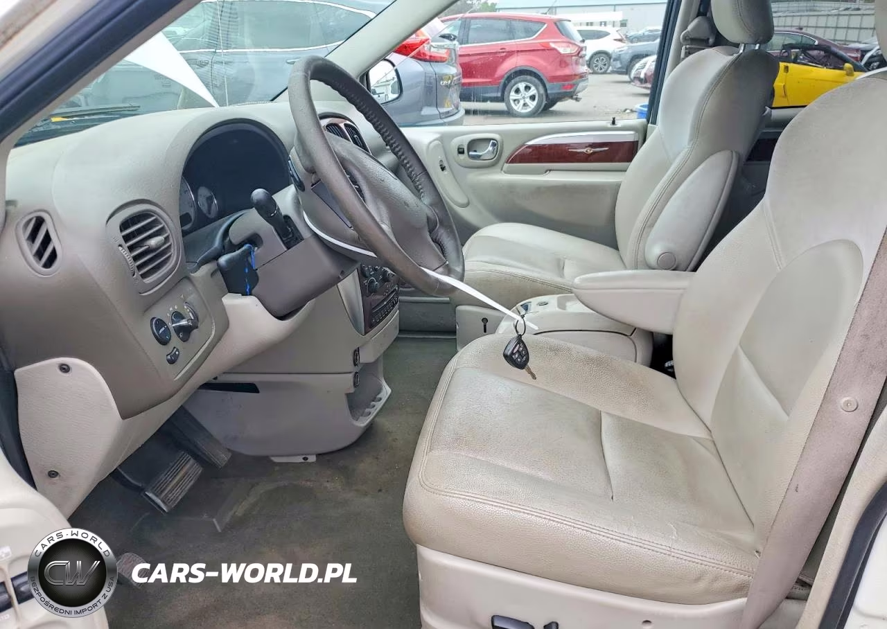 2005 Chrysler Town & Country Limited VIN:2C8GP64L95R470718 - 7