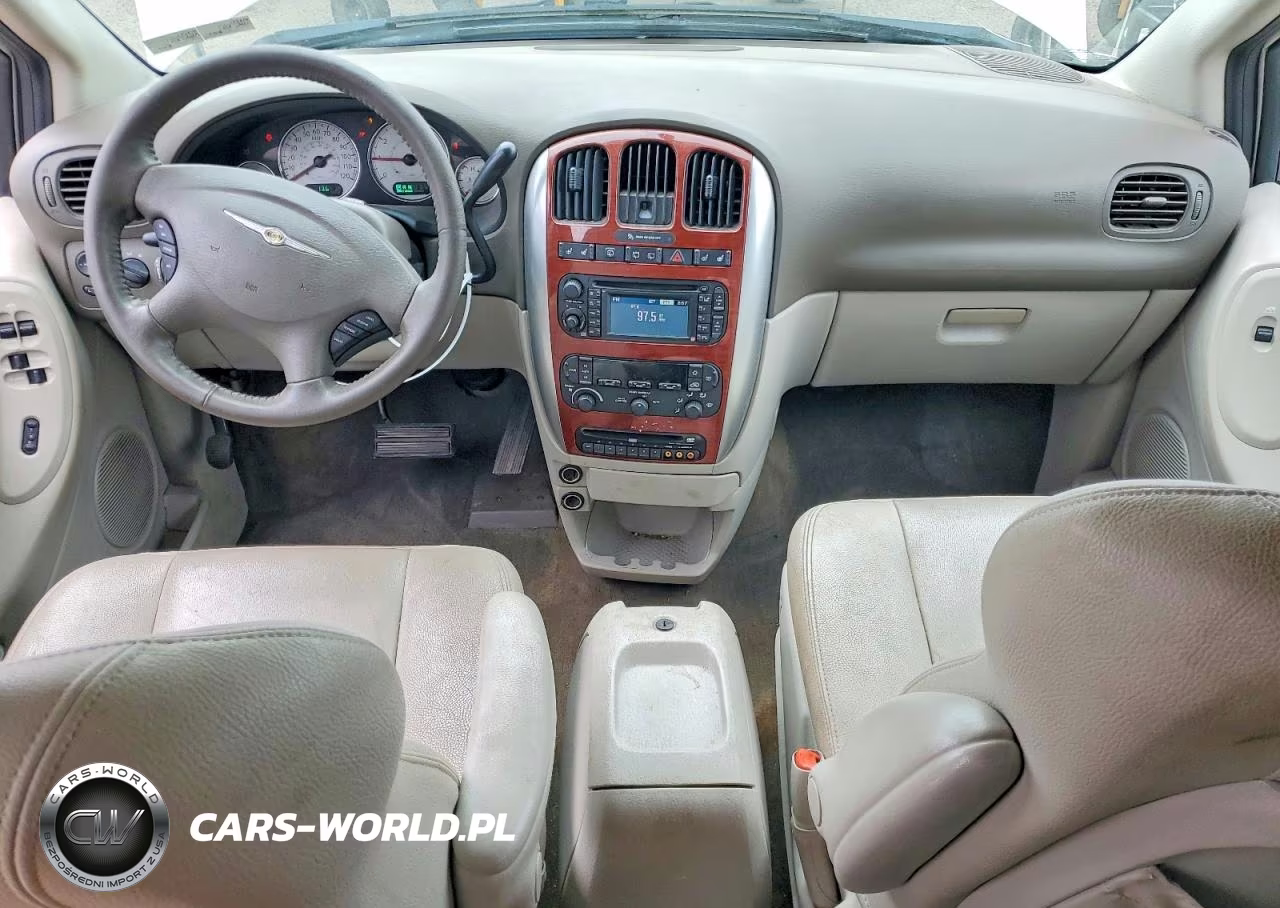2005 Chrysler Town & Country Limited VIN:2C8GP64L95R470718 - 8
