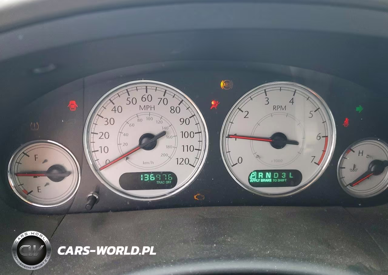 2005 Chrysler Town & Country Limited VIN:2C8GP64L95R470718 - 9