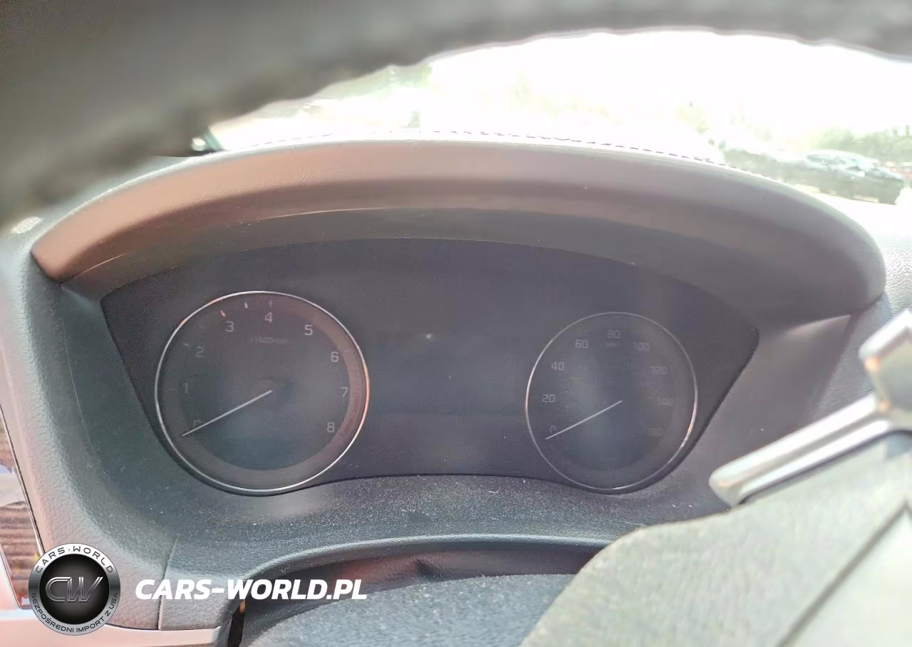 2017 Genesis G80 3.8 VIN:KMHGN4JE3HU170841 - 9