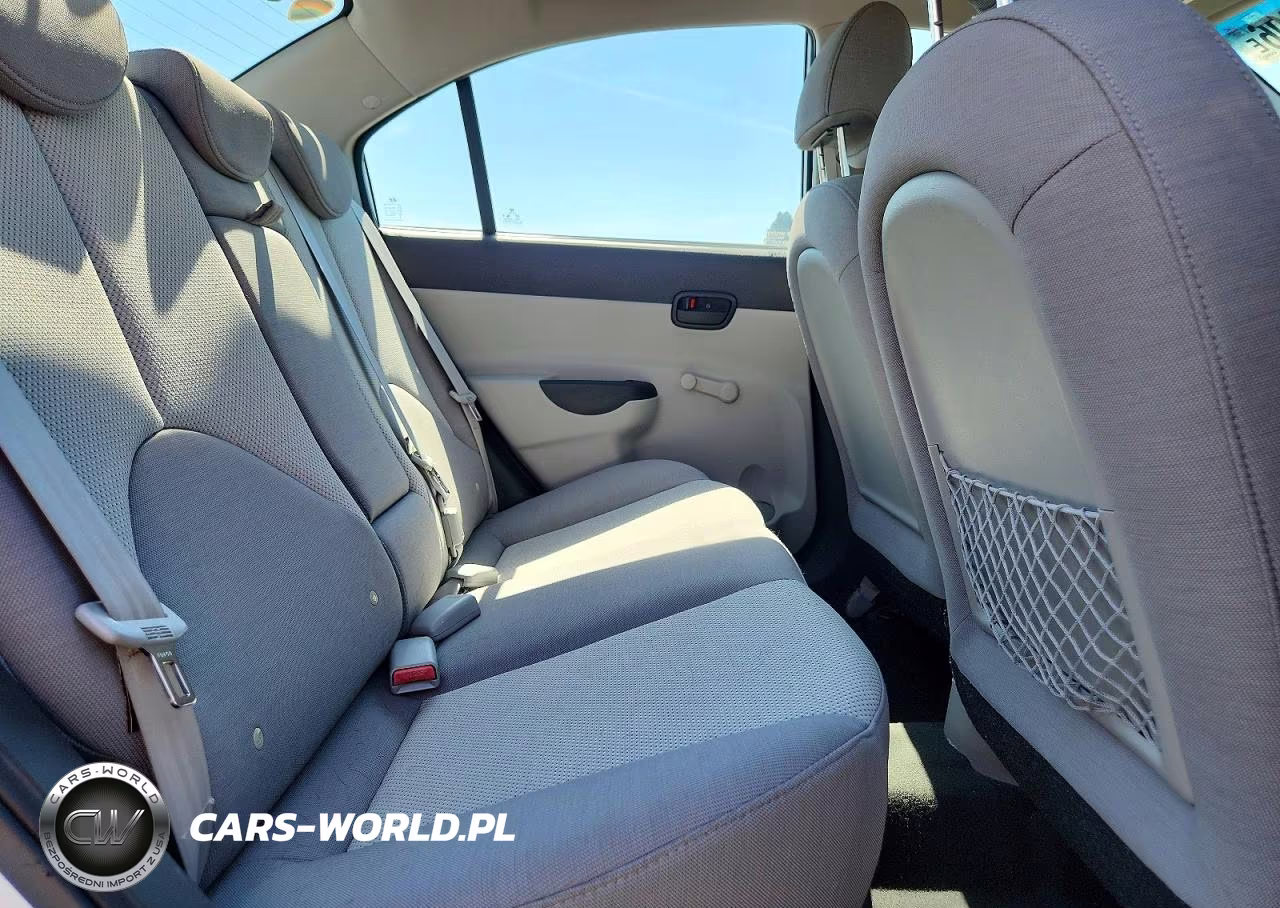 2009 Hyundai Accent Gls VIN:KMHCN46C79U283179 - 10