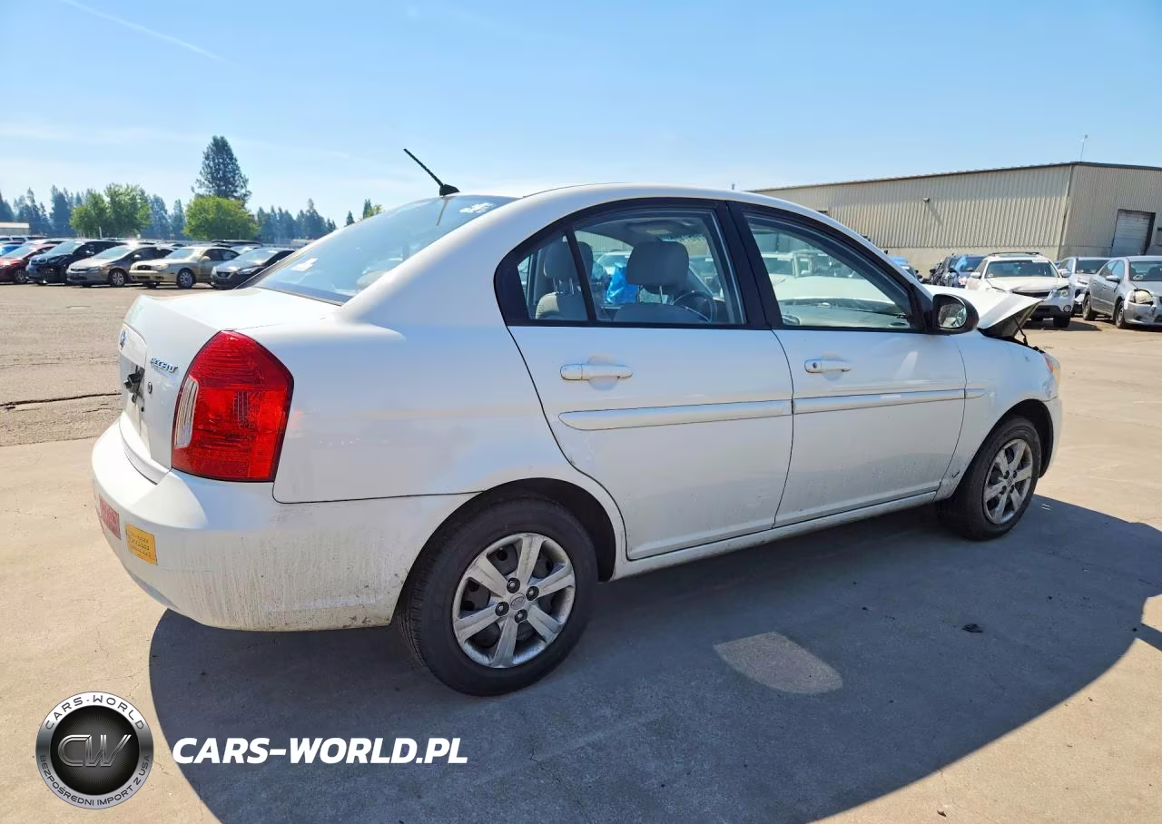 2009 Hyundai Accent Gls VIN:KMHCN46C79U283179 - 3