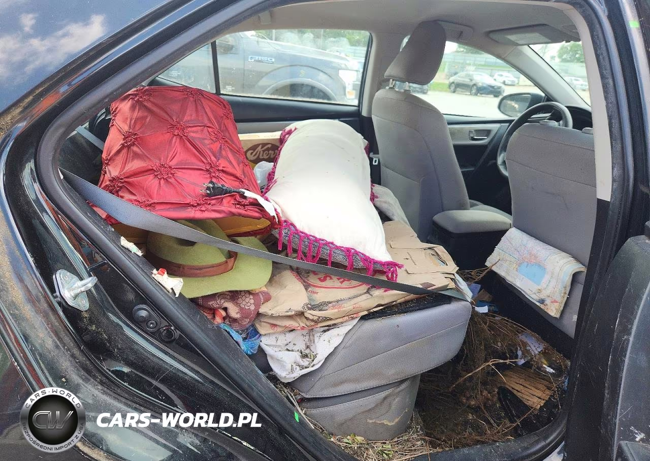 2017 Toyota Corolla Le VIN:5YFBURHE9HP584997 - 10