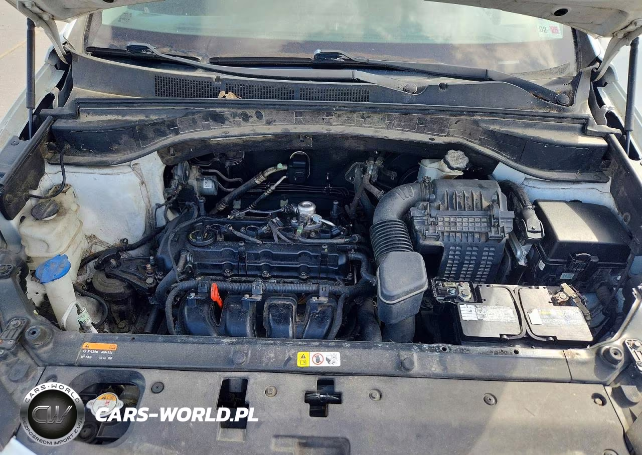 2015 Hyundai Santa Fe Sport 2.4L VIN:5XYZT3LB2FG279645 - 12