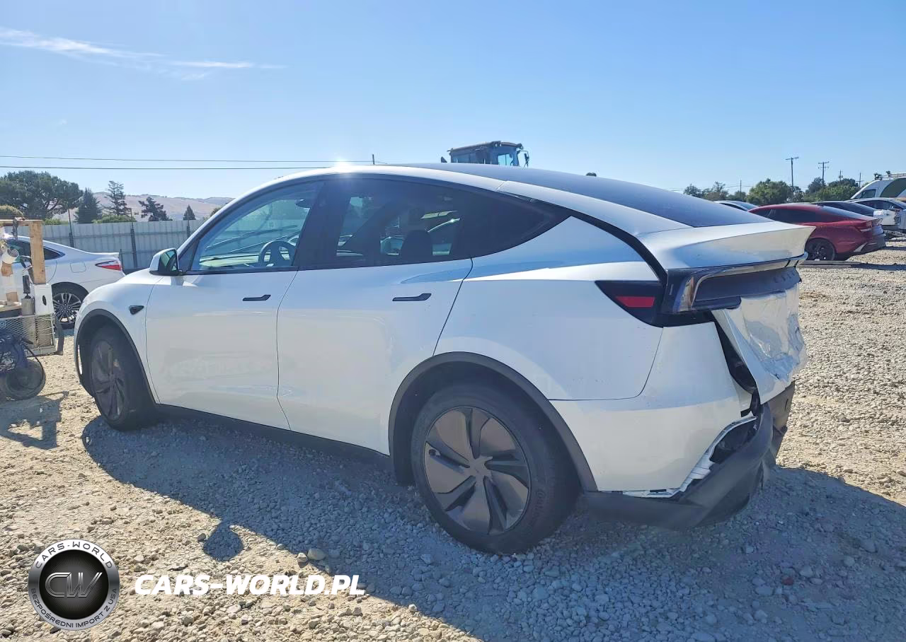 2026 Tesla Model Y VIN:7SAYGDEE8TF338880 - 2