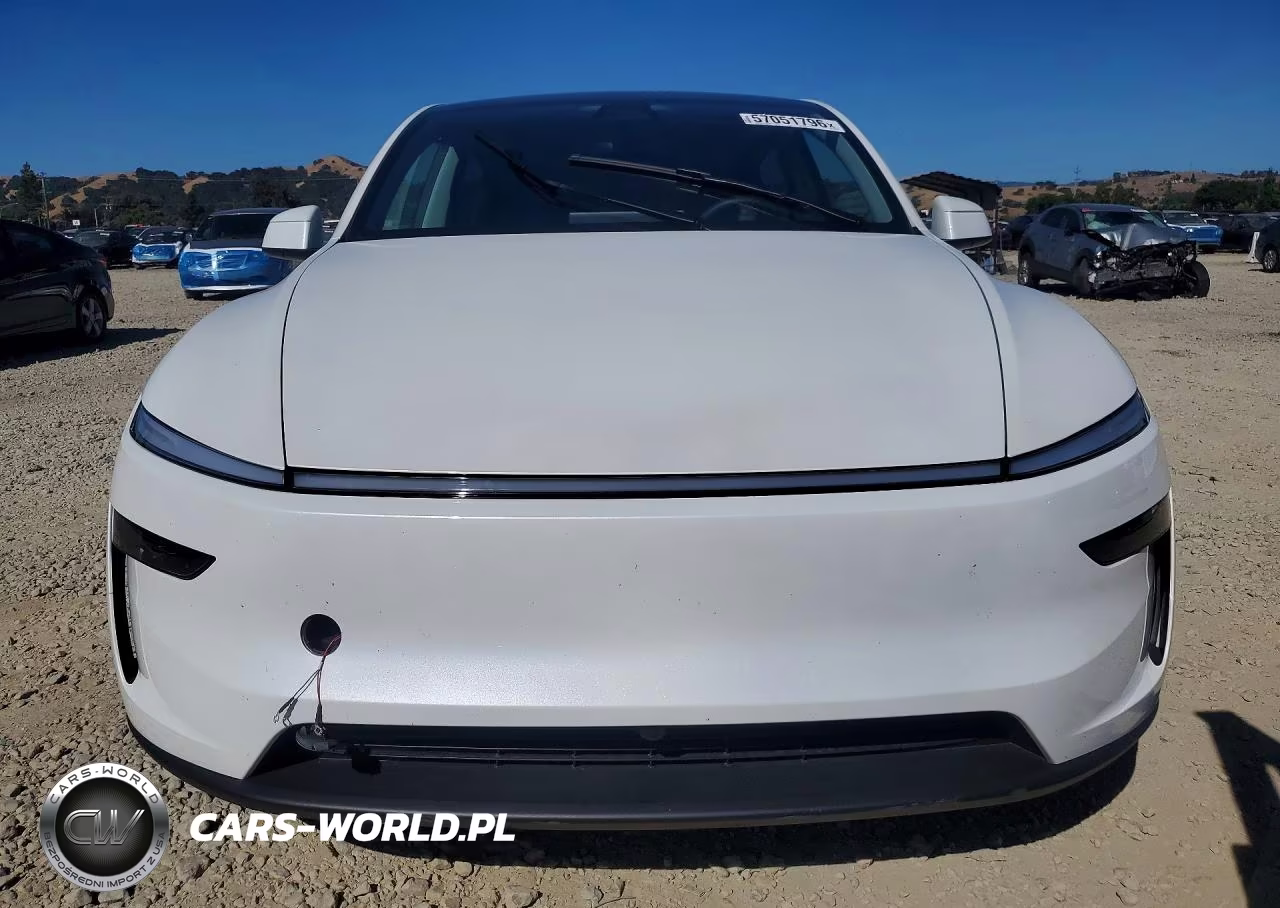 2026 Tesla Model Y VIN:7SAYGDEE8TF338880 - 5