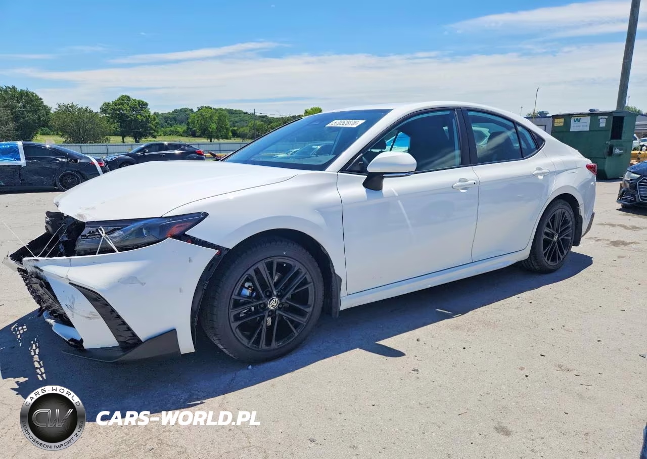 2025 Toyota Camry Se – zdjęcie 1 z 12