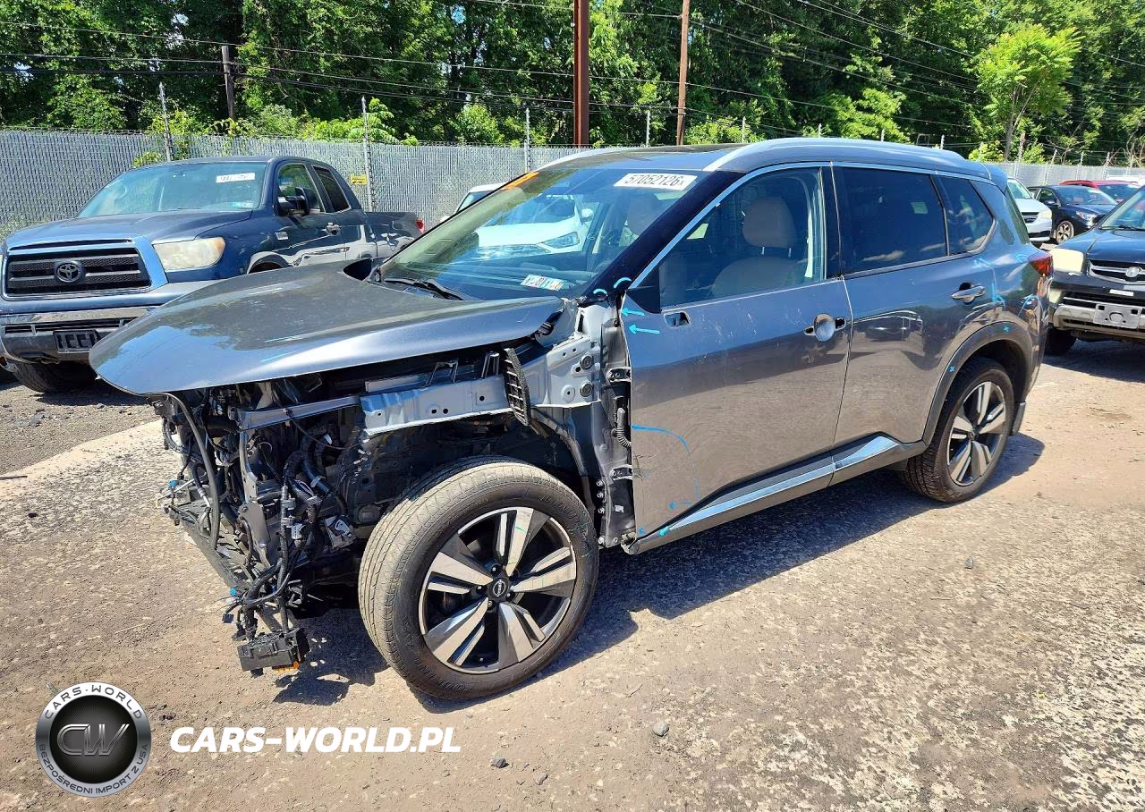 2023 Nissan Rogue Platinum – zdjęcie 1 z 13