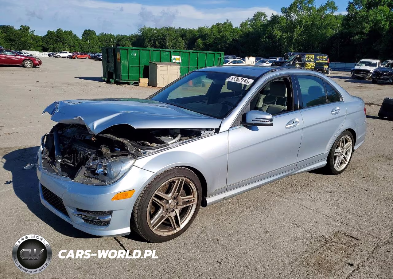 2014 Mercedes-Benz C 300 4Matic – zdjęcie 1 z 12
