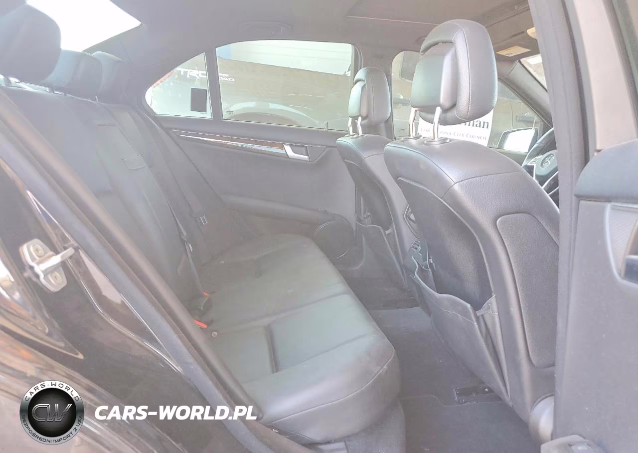 2012 Mercedes-Benz C 250 VIN:WDDGF4HB4CR221018 - 10