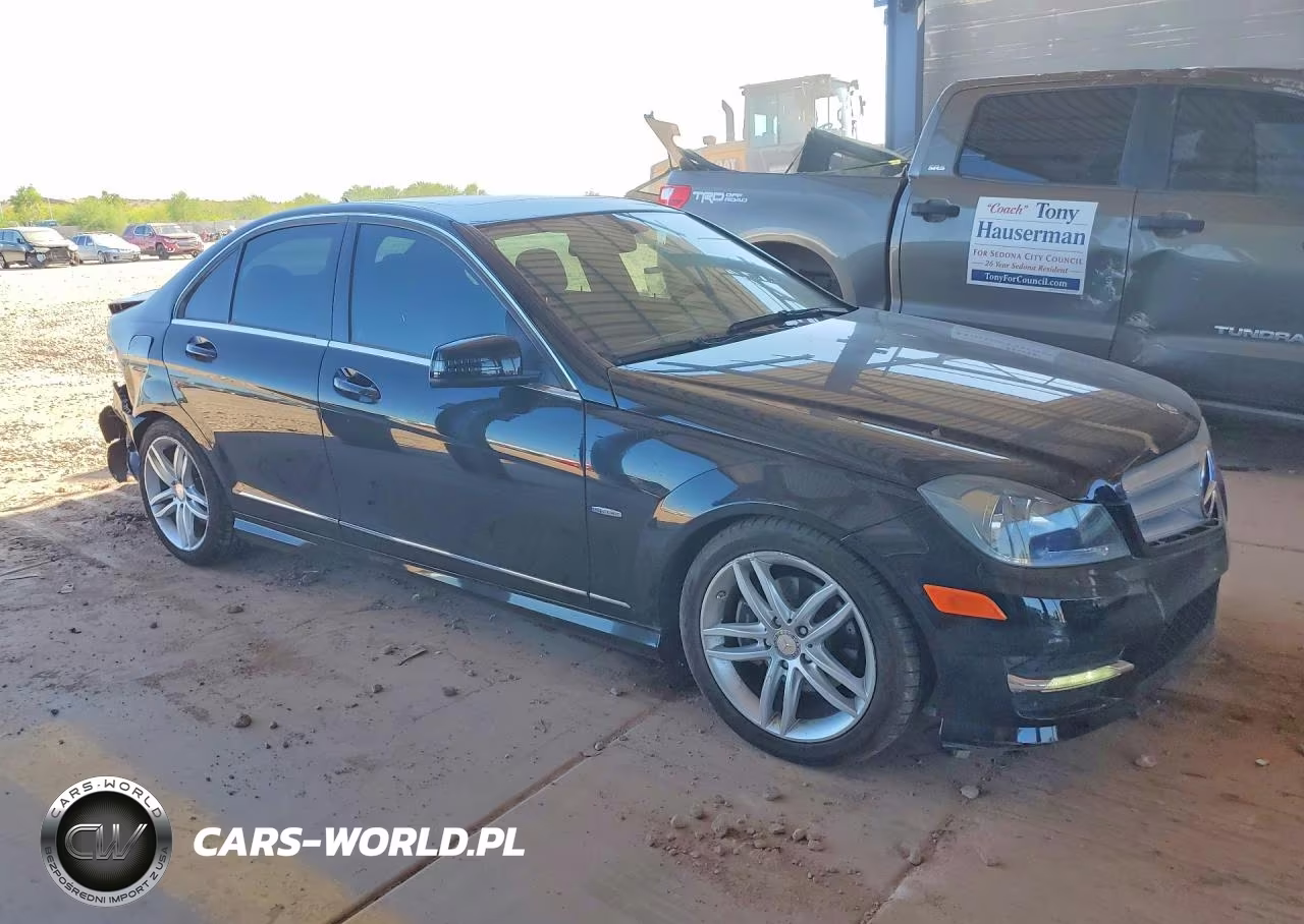 2012 Mercedes-Benz C 250 VIN:WDDGF4HB4CR221018 - 4
